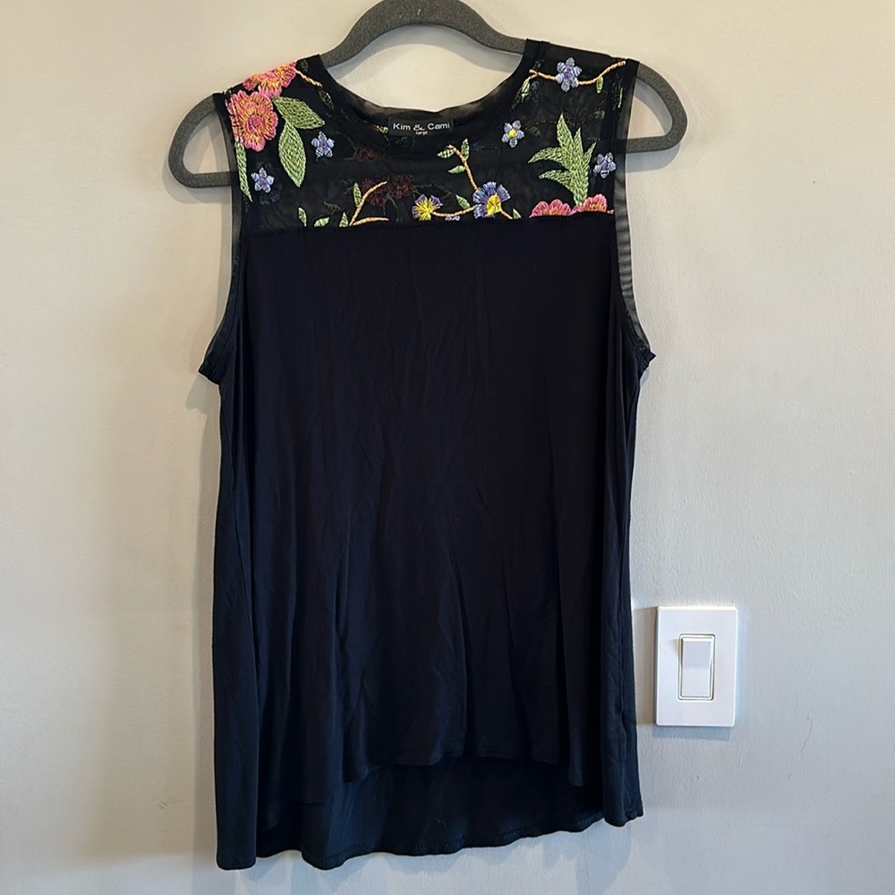 Women’s large top